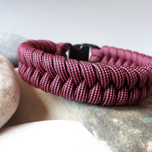VÖRÖS ÉS FEKETE paracord karkötő - ékszer - karkötő - fonott karkötő - Meska.hu