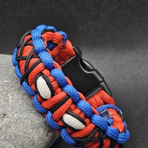 PÓKEMBER paracord karkötő, Ékszer, Karkötő, Fonott karkötő, Ékszerkészítés, Csomózás, MESKA