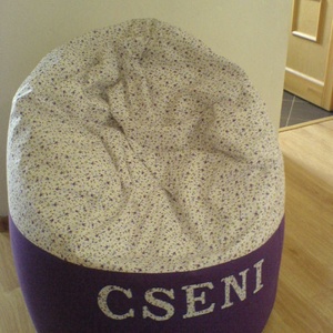 Névre szóló babzsákfotel ÓRIÁS méret/osztott -  - Meska.hu