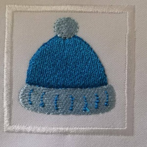 Sapka felvarrható, hímzett ovis jel több méretben, Játék & Sport, Ovis felszerelés, Óvodai jelek, Varrás, Hímzés, MESKA