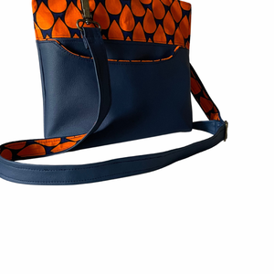 Elegáns, kecses kisebb méretű válltáska  - Meska.hu