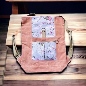 Nagyméretű impregnált vászon roll-top táska magnóliákkal - táska & tok - hátizsák - roll top hátizsák - Meska.hu