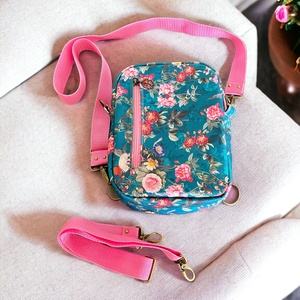 4 funkciós variálható csodás virágmintával - táska & tok - variálható táska - Meska.hu