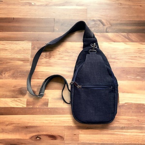 Csepp alakú vagány farmer slingbag - Meska.hu