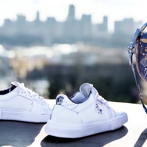 Vagány, de mégis nőies fazonú válltáska/crossbody - táska & tok - kézitáska & válltáska - kézitáska - Meska.hu