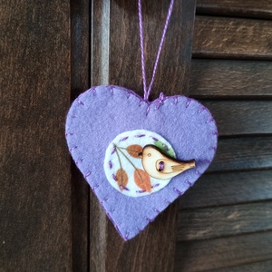 Lila filc szívek madárral - otthon & életmód - dekoráció - fali és függő dekoráció - függődísz - Meska.hu