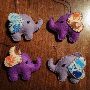 Lila elefánt csorda, Otthon & Életmód, Dekoráció, Fali és függő dekoráció, Függődísz, Varrás, MESKA