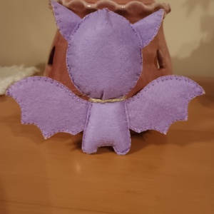 Cuki filc denevér kabala (világos lila) - játék & sport - plüssállat & játékfigura - denevér - Meska.hu