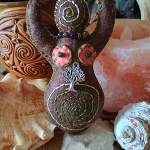 Vénusz figura (barna, fa dísszel), Otthon & Életmód, Dekoráció, Dísztárgy, Varrás, MESKA