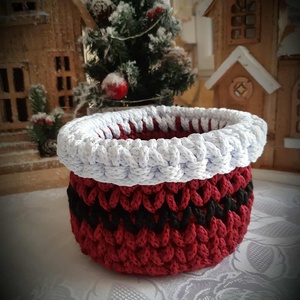 Ünnepi tároló, Karácsony, Karácsonyi lakásdekoráció, Ünnepi asztaldekoráció, Horgolás, MESKA