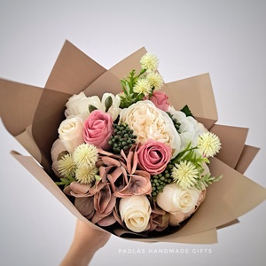 18 szálas vegyes, nyári csokor - peoniákkal, rózsákkal és hortenziákkal - otthon & életmód - dekoráció - virágdísz és tartó - csokor & virágdísz - Meska.hu