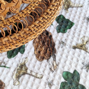 Kéztörlő kendő - kucsmagomba-rókagomba - M - otthon & életmód - konyhafelszerelés, tálalás - konyhai textil - konyharuha & törlőkendő - Meska.hu