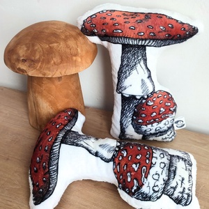 Mesegomba formapárna - otthon & életmód - babaszoba, gyerekszoba - gyerek díszpárna - Meska.hu