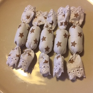 Textil szaloncukor, fehér - arany csillagos - karácsony - karácsonyi lakásdekoráció - karácsonyfadíszek - Meska.hu