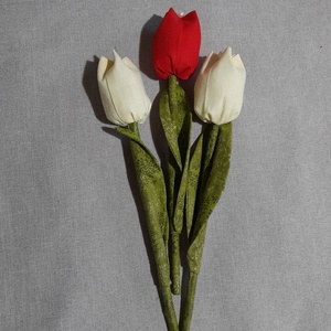 Textil tulipán ( 3szál, piros- és vajszín), Otthon & Lakás, Dekoráció, Virágdísz és tartó, Csokor & Virágdísz, Varrás, MESKA