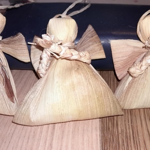 Kukorica csuhé angyalkák karácsonyfadísznek - karácsony - karácsonyi lakásdekoráció - karácsonyfadíszek - Meska.hu