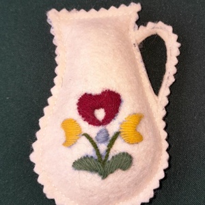 Kiskancsó tűpárna - Meska.hu