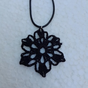 Horgolt medál - Meska.hu