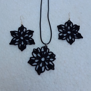 Horgolt Fülbevaló és medál - Meska.hu