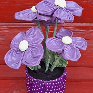 Kisvirágok pöttyös tartóban, Otthon & Életmód, Dekoráció, Virágdísz és tartó, Virágdíszek, Asztali virágdísz, , MESKA