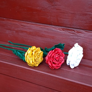 Rózsák szálban - otthon & életmód - virágdekoráció - virágok - szálas virág - Meska.hu