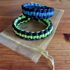 Paracord karkötők több színben  - Meska.hu