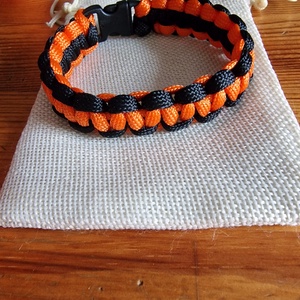 Paracord karkötők több színben  - ékszer - karkötő - fonott karkötő - Meska.hu
