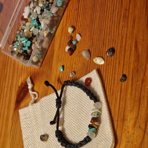 Ásványos karkötő - ékszer - karkötő - fonott karkötő - Meska.hu