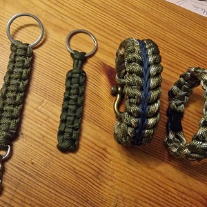 Terep szett két karkötő és két kulcstartó - Meska.hu