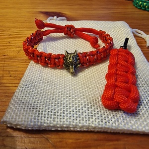 Farkas fejes karkötő és kulcstartó - ékszer - karkötő - fonott karkötő - Meska.hu