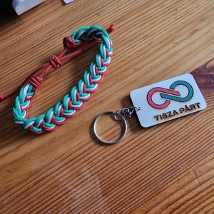 Nemzeti trikolor karkötő / tisza karkötő, Ékszer, Karkötő, Fonott karkötő, Fonás (csuhé, gyékény, stb.), MESKA