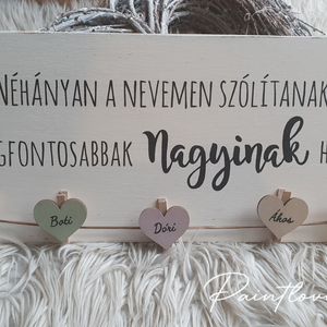 Anyák napi csipeszes fényképtartó - Nagymamának, Otthon & Életmód, Dekoráció, Fali és függő dekoráció, Falra akasztható dekor, Festészet, MESKA