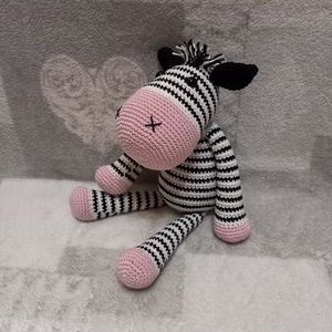 Zozó a horgolt zebra - Meska.hu