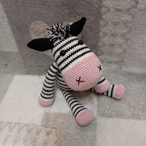 Zozó a horgolt zebra - játék & sport - plüssállat & játékfigura - más figura - Meska.hu