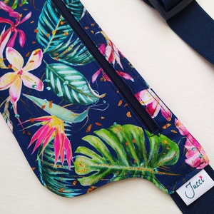 Sötétkék virágos futós övtáska  - táska & tok - övtáska - Meska.hu