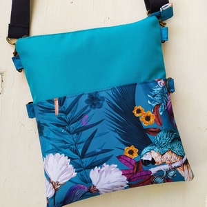 Türkiz virágos/madaras válltáska/övtáska - táska & tok - variálható táska - Meska.hu