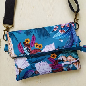Türkiz virágos/madaras válltáska/övtáska, Táska & Tok, Variálható táska, Varrás, MESKA