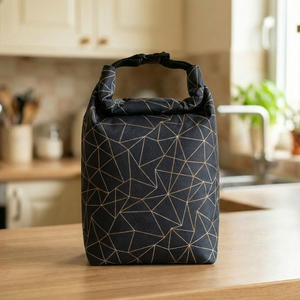 Fekete geometriai mintás lunch bag - Meska.hu