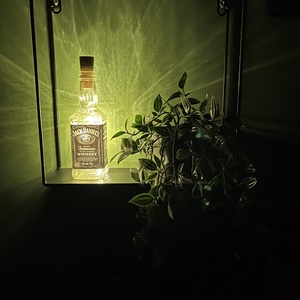 Jack Daniels világító üveg dekoráció - otthon & életmód - dekoráció - asztal és polc dekoráció - díszüveg - Meska.hu