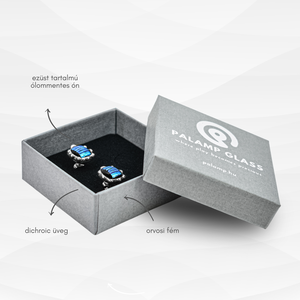 Éjféli égbolt dichroic üveg bedugós fülbevaló - ékszer - fülbevaló - pötty fülbevaló - Meska.hu