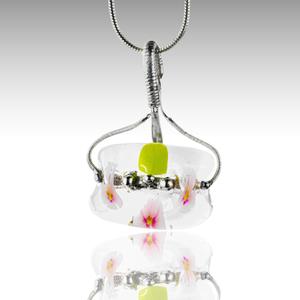 Cseresznyevirág millefiori üveg szitakötő  nyaklánc, Ékszer, Nyaklánc, Medálos nyaklánc, Ékszerkészítés, Üvegművészet, MESKA