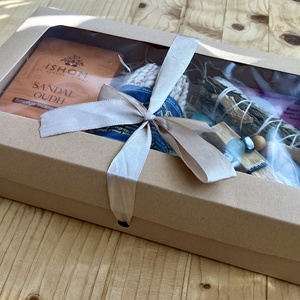 Karácsonyi ajándékcsomag - karácsony - karácsonyi ajándékozás - karácsonyi ajándékcsomagolás - Meska.hu