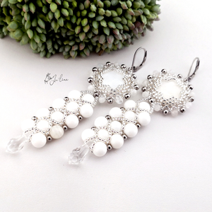 GYÖNGYHÁZ FÜLBEVALÓ HOLDKŐVEL ÉS SWAROVSKIVAL - Meska.hu