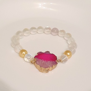 Achátszelet holdkő öleléseben, Ékszer, Karkötő, Ásványkarkötő, Gyöngyfűzés, gyöngyhímzés, MESKA