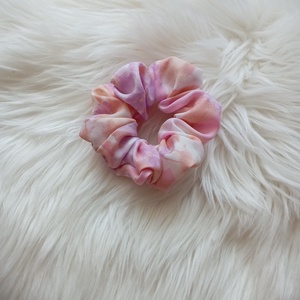 Virágos scrunchie hajgumi , Ruha & Divat, Hajdísz & Hajcsat, Hajgumi, Varrás, MESKA
