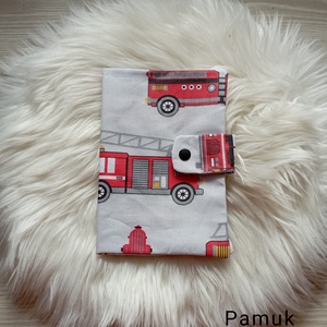 Tűzoltós egészségügyi kiskönyv borító - Meska.hu