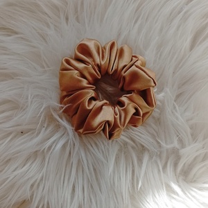 Arany scrunchie hajgumi, Ruha & Divat, Hajdísz & Hajcsat, Hajgumi, Varrás, MESKA