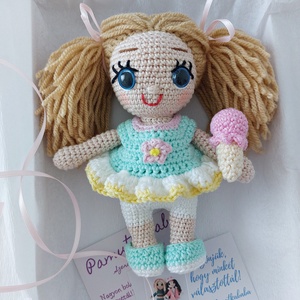 amigurumi Laura baba  - játék & sport - baba & babaház - öltöztethető baba - Meska.hu
