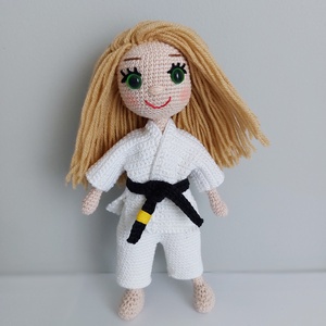amigurumi karatés lány - játék & sport - baba & babaház - öltöztethető baba - Meska.hu