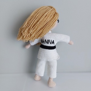 amigurumi karatés lány - játék & sport - baba & babaház - öltöztethető baba - Meska.hu